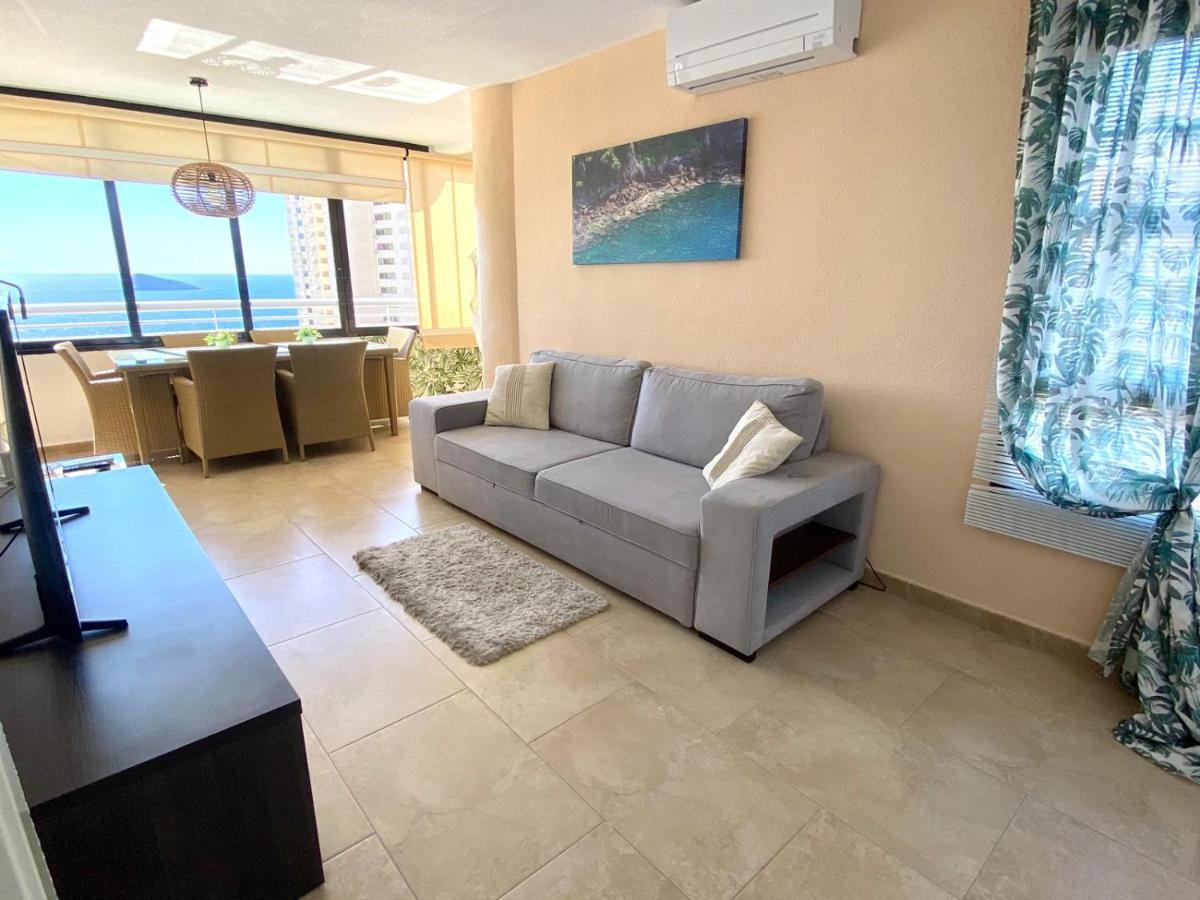 Appartement с видом на море и горы Benidorm